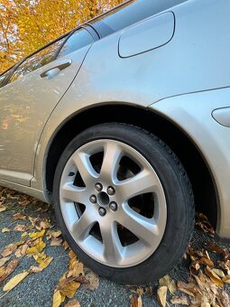 Toyota Avensis 2.0 Benzín - 17