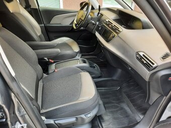Citroën Grand C4 Picasso EXCLUZIVE 2.0HDi 7 MÍST LED,KAMERA - 17