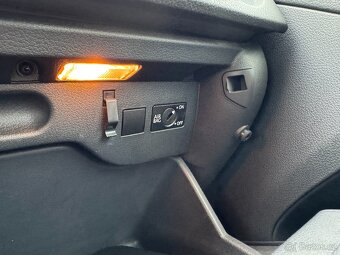 Volkswagen Tiguan 2.0 TDi 81kw 106.569 KM - 17