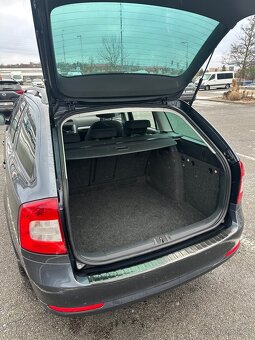 Škoda Octavia 2 facelift 1.6tdi 77kw rok 2012 - 17