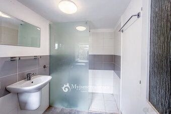 Prodej, rodinný dům, garáž, 215 m2 - Znojmo, Otokara Březiny - 17