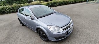 Prodám Opel astra H 1.4i 16V 66Kw r.v.2010 naj.160tis. - 17