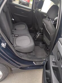 BMW Řada 2 xDRIVE 218d AUTOMATIC - 17
