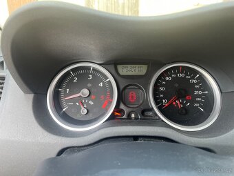 Prodám Renault - 17