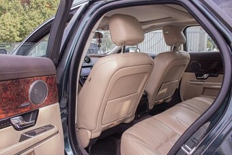 Jaguar XJ 3.0 V6 DIESEL Premium Luxury - 17
