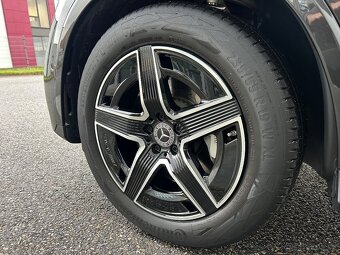 Prodám Mercedes-Benz GLC 220d 4MATIC AMG ZÁRUKA - 17
