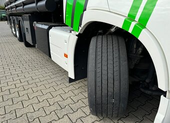 VOLVO FH540 8x2 - obilní silo 35000 lit. - 17