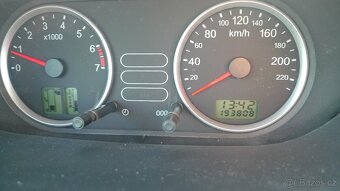 FORD FIESTA  1.3i 44KW  ČERNÁ BARVA 2004 NOVÁ TK  - 17