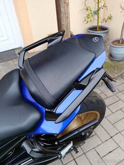 Yamaha FZ8 - 17