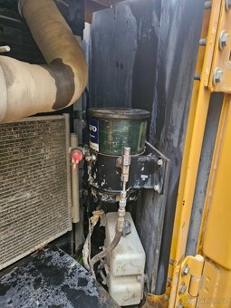 Pásový bagr Volvo EC160e - 17