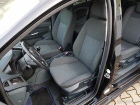 Ford C-Max grand 1,6 benzín - 7 míst - 17
