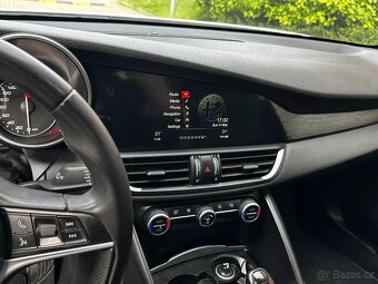 Alfa Romeo Giulia 2.2 JTDM 132kW Super Kůže Navi Automat - 17