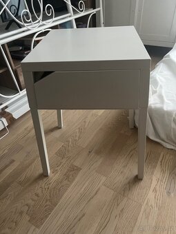 Postel+ortopedicka matrace (koupena za 15k) nocni stolky - 17