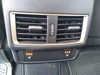 LEXUS NX300h AWD LUXURY 1.MAJITEL,ČR,DPH - 17