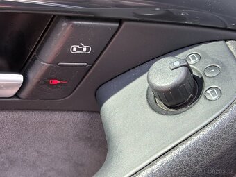 Audi A4 B6 cabrio 2,5V6 125kW - 17