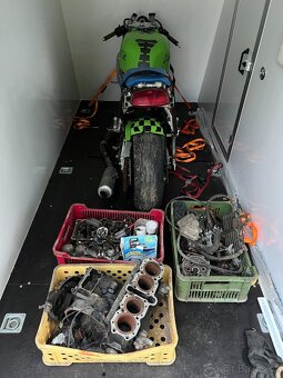 Kawasaki ZXR 750 H na díly - 17