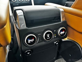 Land Rover Discovery 3.0 - 17