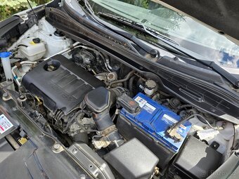 HYUNDAI ix35 2.0 CRDi 4 x 2 - 2011-DIGI KLIMA-MANUÁL-161 TKM - 17