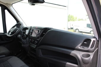 Iveco Daily, 35S160 2,3 Maxi 6míst+klima 2022 - 17