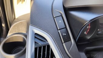 Ford Tourneo Custom 2.2 TDCi Titanium LONG 8MÍST 2XŠOUPAČKY - 17
