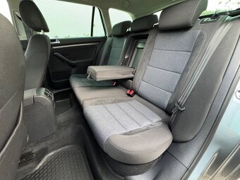 VW Golf VI 1.6TDI 77KW Style,Výhřevy,Senzory,Tažné,Digi AC - 17