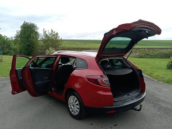 Prodám Renault Megane kombi 1.5DCI 78Kw r.v.2010 - 17
