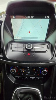 FORD KUGA 2.0TDCi  TITANIUM 132KW  1MAJITEL - 17