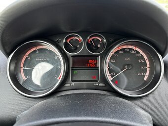 PEUGEOT 308 1.6 - 17