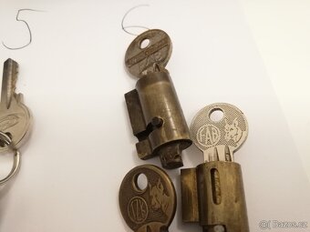 Zámek řízení sedla FAB Jawa ČZ kývačka pionýr 125 175 250 - 17