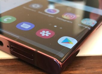 Zanovni telefon Samsung S22 Ultra a 3 darky pro nejrychlejsi - 17