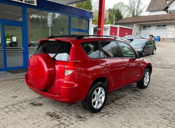 Toyota RAV 4 2.4i Limited benzín 125kw - 17