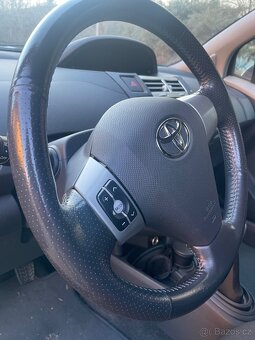Toyota Yaris TS - 17