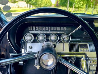 1964 Ford Thunderbird Roadster - 17
