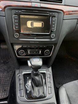 ŠKODA SUPERB 2.0 TDI 4X4 ELEGANCE DSG - 17