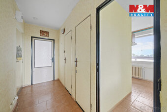 Prodej bytu 3+1, 70 m², Broumov, ul. Sídliště Křinické - 17