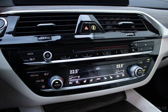 elegantní BMW 530D xDrive Luxury Line z roku 2018 - 17