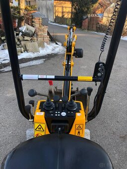 K prodeji JCB 8008 minibagr - 17