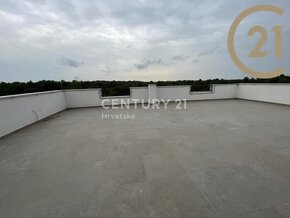 Prodej bytu 4+kk (95 m2) s balkonem a privátní střešní teras - 17