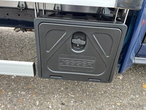 Ford Transit Skříň 8 palet, hydr. čelo, DPH - 17