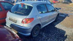 Peugeot 206 1,4i 55kW 2000rok, na díly - 17