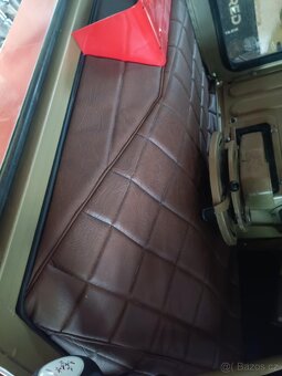 Prodám nové čalounění na traktory Zetor – blatníky i kabiny - 17