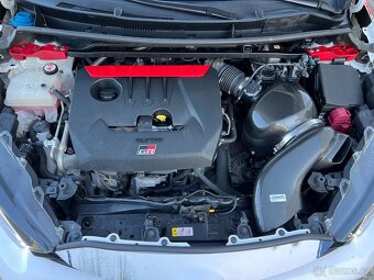 Prodám Toyoata Yaris GR four paket Sport, ČR, DPH - 17