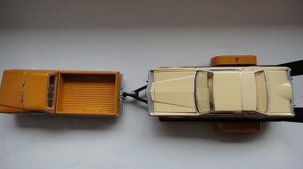 KOVOVY MODEL FORD F250 PICK UP - 17