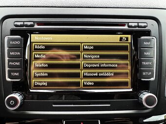 SEAT ALHAMBRA 2.0TDI DSG,AUT.KLIMA,7-MÍST,KŮŽE,TAŽNÉ,KAMERA, - 17