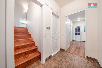 Prodej rodinného domu, 247 m², Srbsko, ul. Lomená - 17