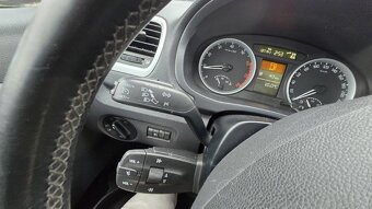 ŠKODA ROOMSTER 1.4 16V YOUNG - 17