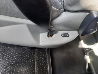 OPEL VIVARO 2.0CDTI 84KW LONG 5/6 MÍST R.V.2014 - 17