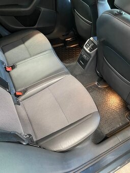 ŠKODA OCTAVIA combi,2.0.TDi, 110 kW,koupeno v ČR,LED - 17