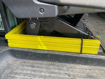 Vestavba na spaní do VW T5/T6 - 17