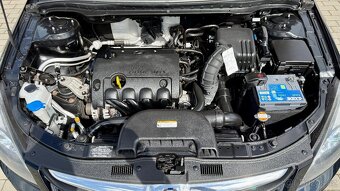 Hyundai i30 //1.4i//80kW//1.MAJITELKA//70TKM//SERVIS// - 17
